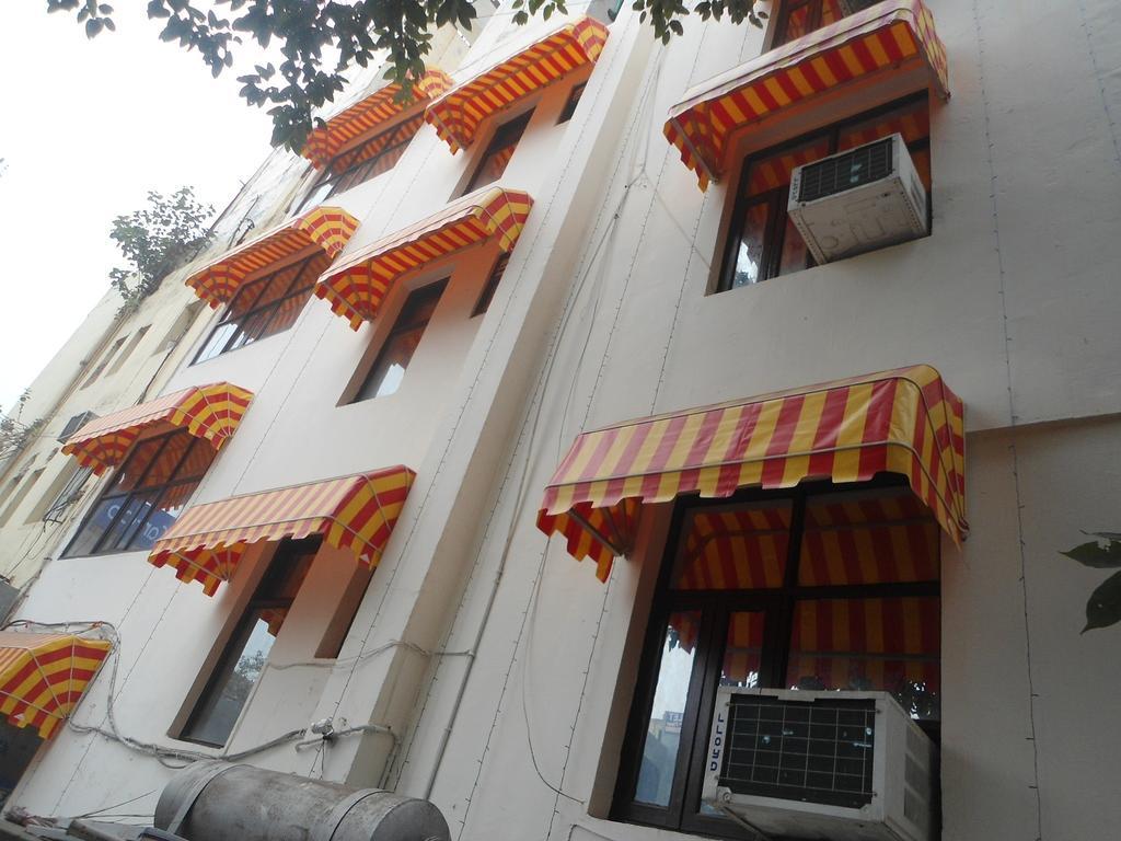 Hotel Global Radiance New Delhi Exteriör bild